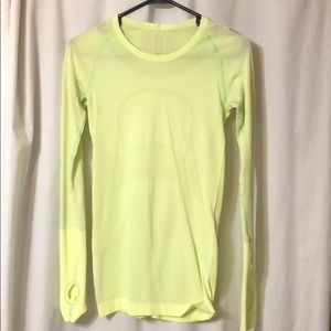 EUC lululemon swiftly size 4